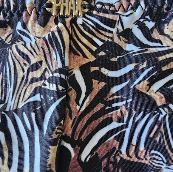 PHAX one piece Swimsute removable straps Tummy control zibra-tiger print M/34 - Picture 8 of 10